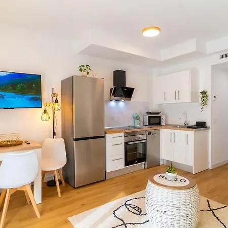 De 2 Con 40mt De Terraza Y A 250mt De La Playa Del Zapillo * Almería