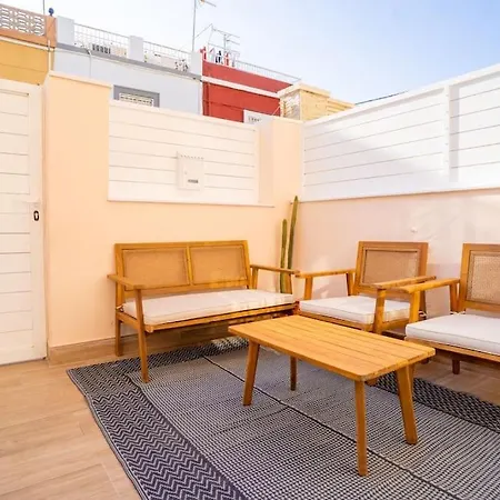 De 2 Con 40mt De Terraza Y A 250mt De La Playa Del Zapillo * Almería