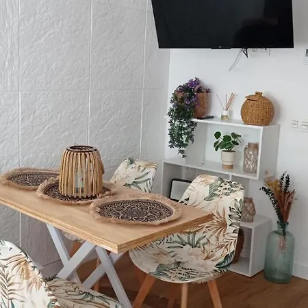 De 2 Con 40mt De Terraza Y A 250mt De La Playa Del Zapillo * Almería